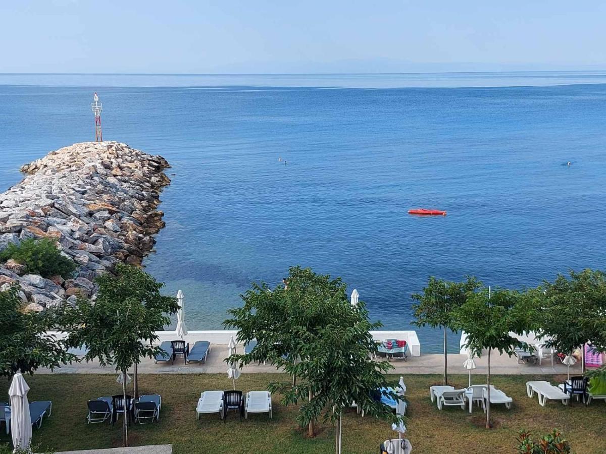Pansion Alexandros By The Sea Aparthotel Nea Skioni Luaran gambar