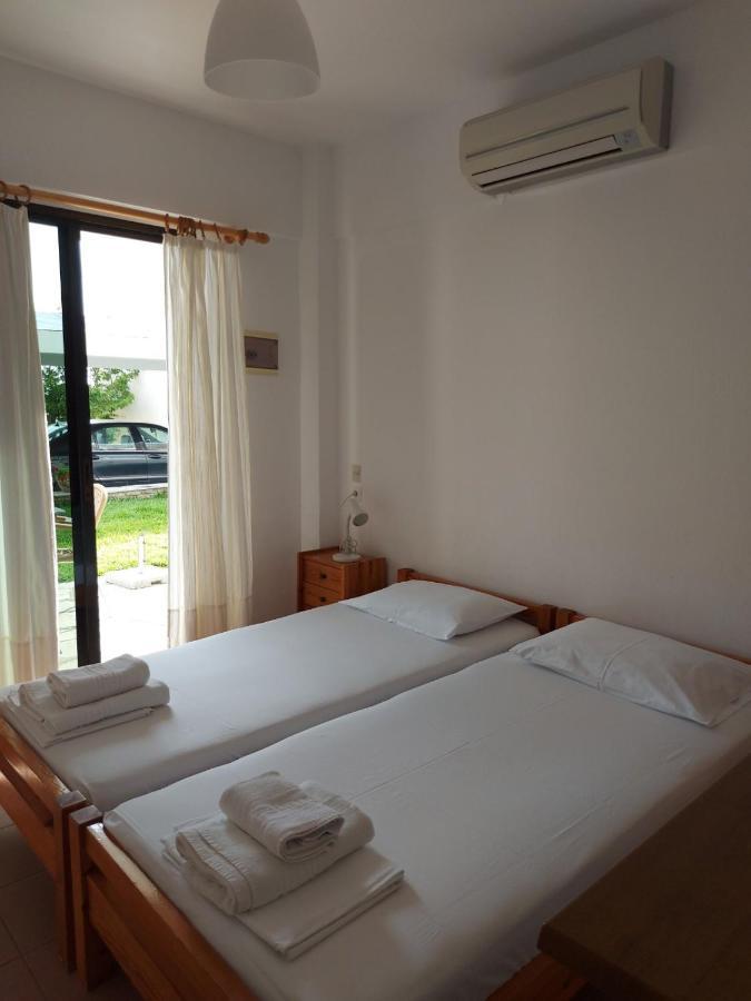 Pansion Alexandros By The Sea Aparthotel Nea Skioni Luaran gambar