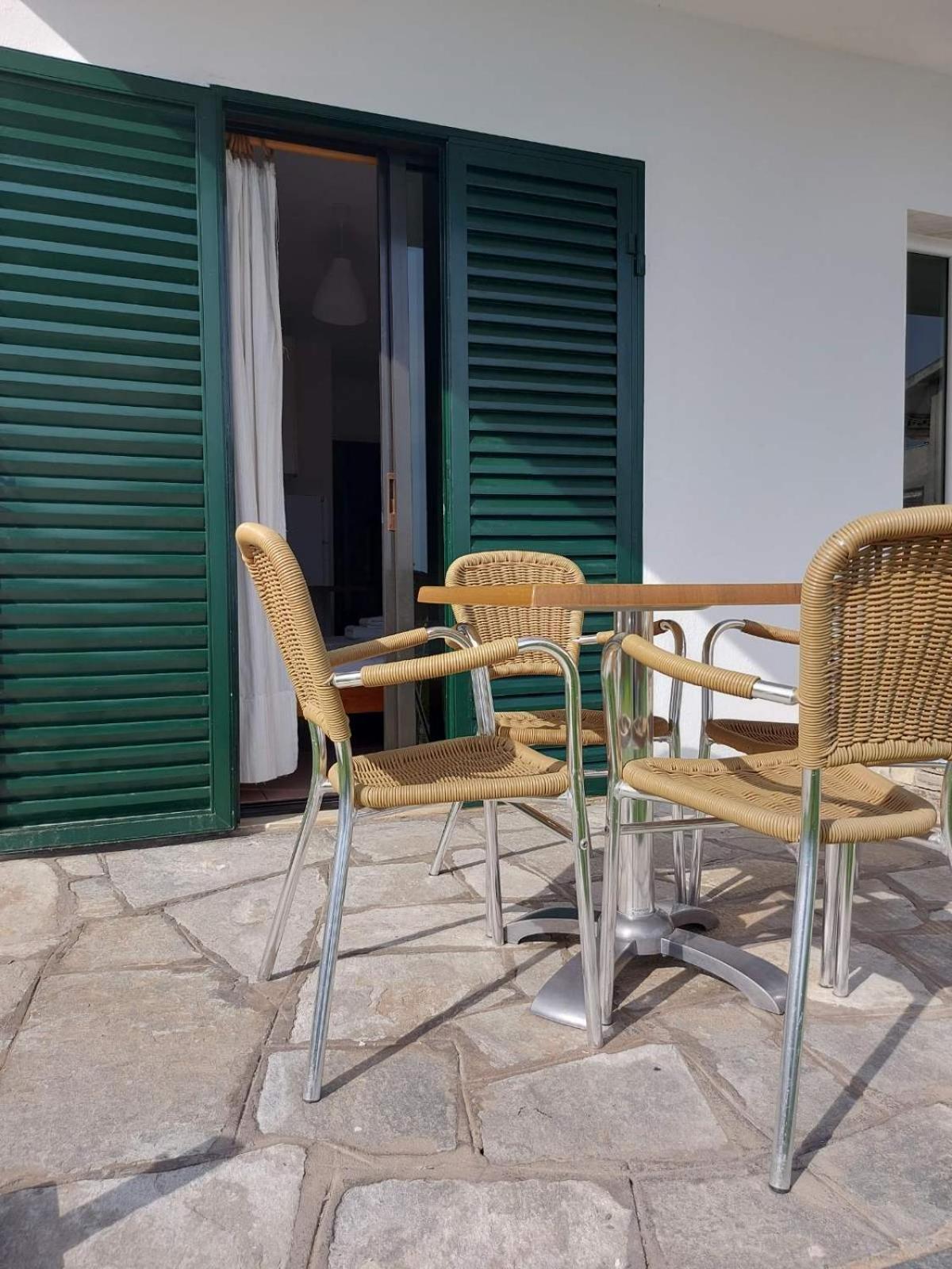 Pansion Alexandros By The Sea Aparthotel Nea Skioni Bilik gambar